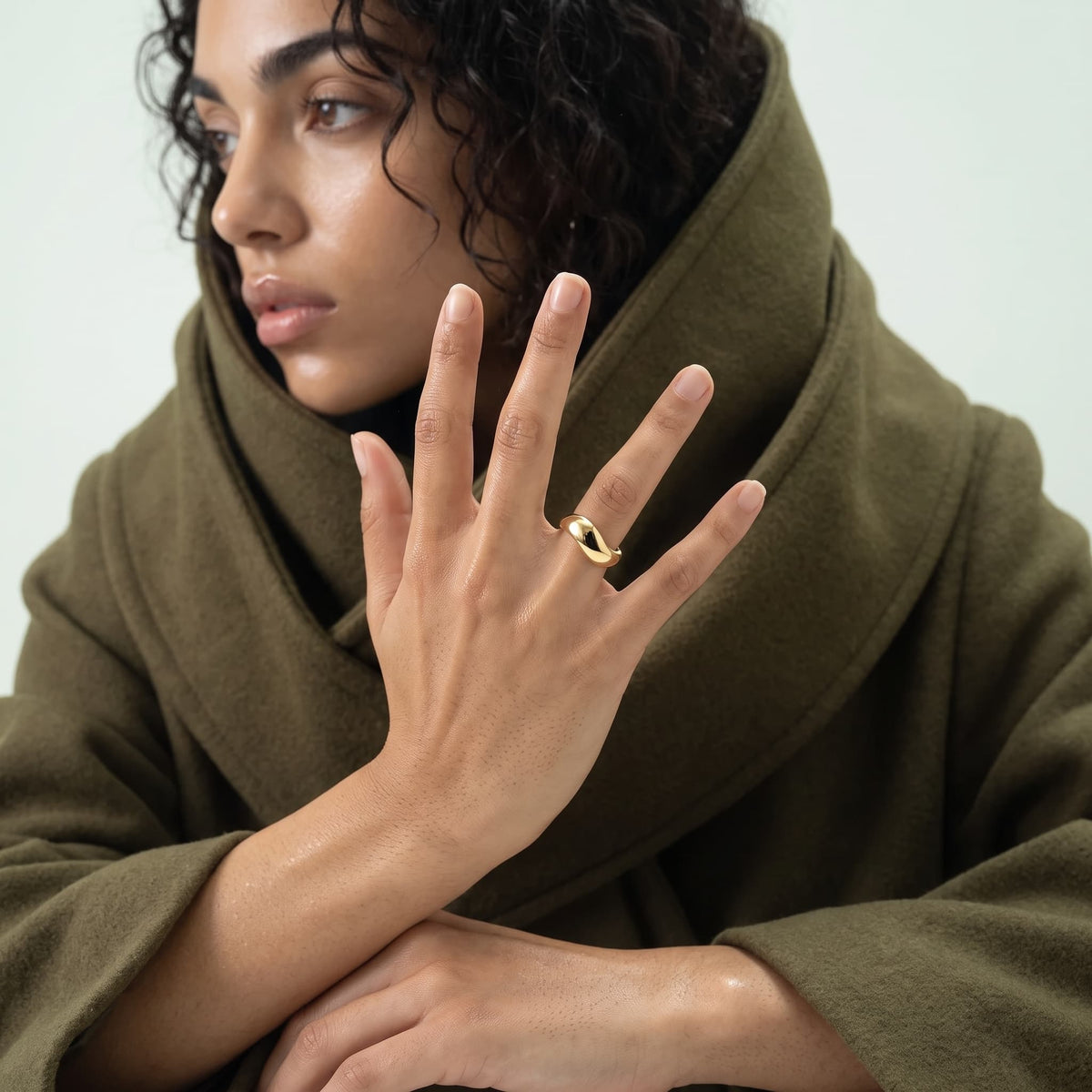 14kt V-Gold Ring - Oola